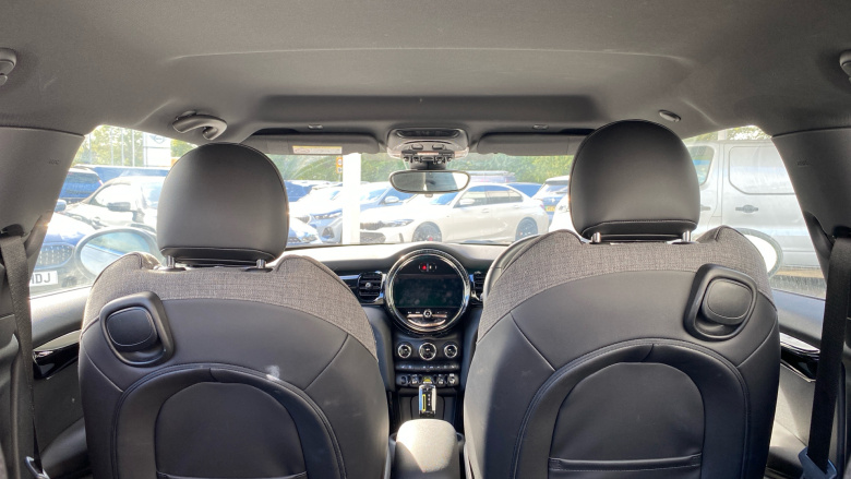 MINI Hatchback 135kW Cooper S Level 2 33kWh 3dr Auto Electric Hatchback